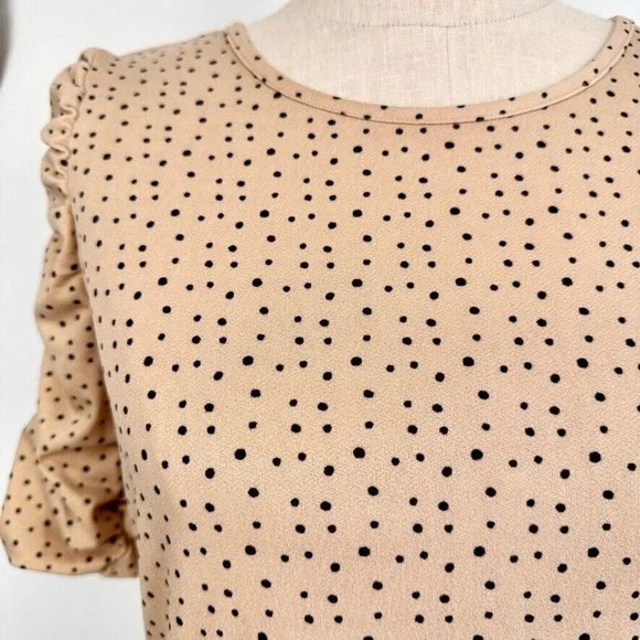 Jules & Leopold Women's Half Sleeve Ruched Top Womens Sz Small Beige Nude - Picture 3 of 9